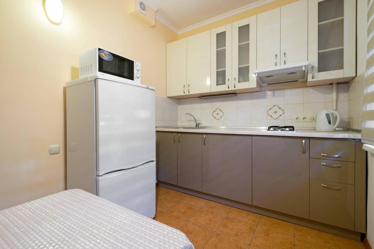 Nadezhda Apartment On Nauryzbay Batyra 37/1 Almaty Luaran gambar